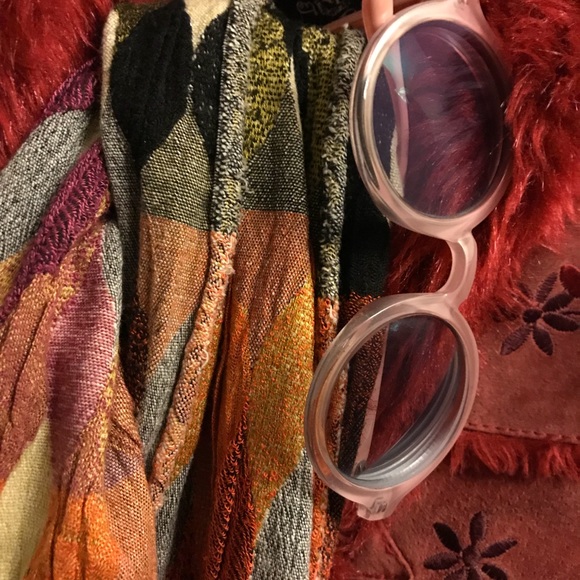 Meet your Posher, Susan - Picture 2 of 8